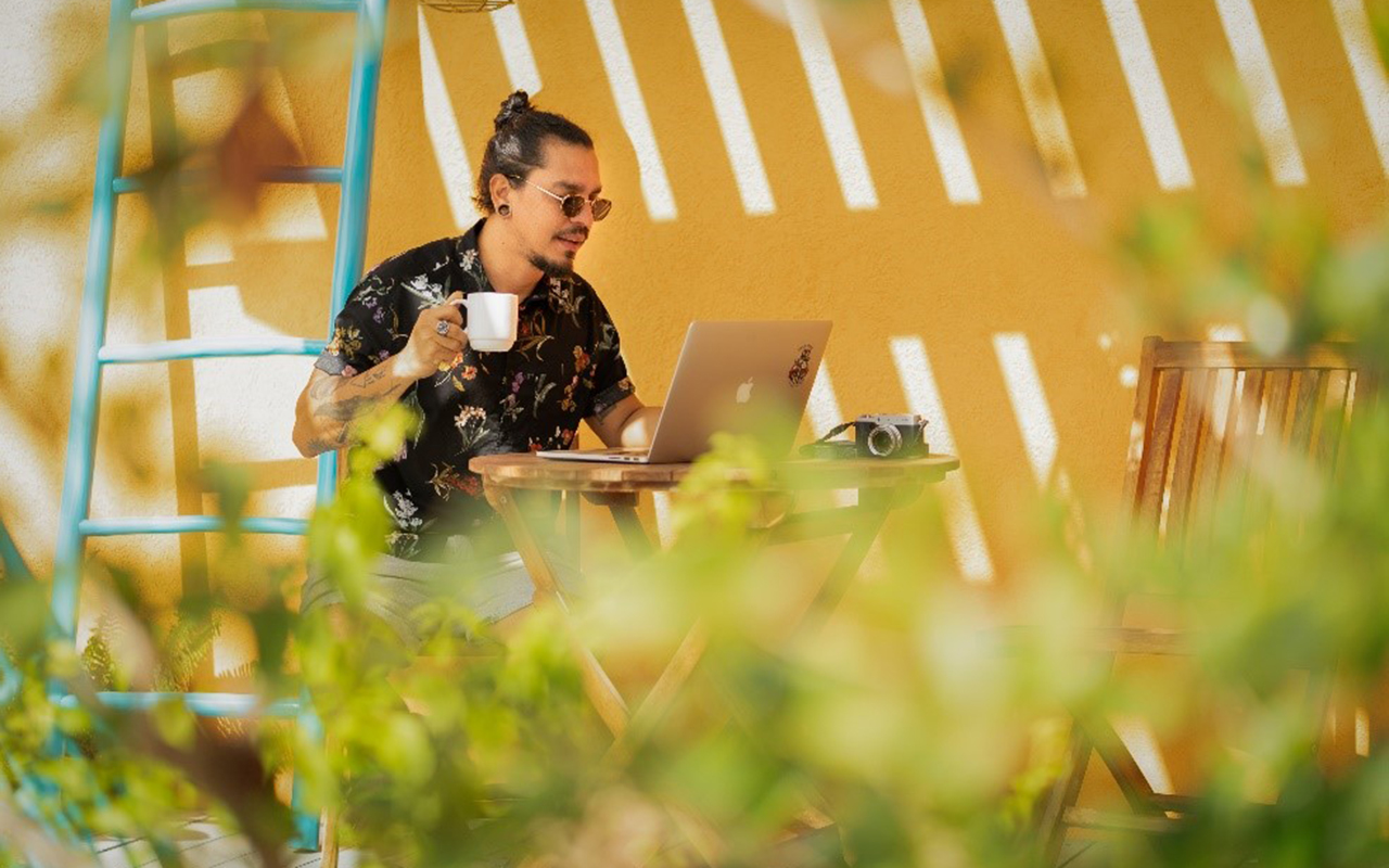 Content creator su un’isola caraibica per un mese: la proposta da sogno ad Aruba