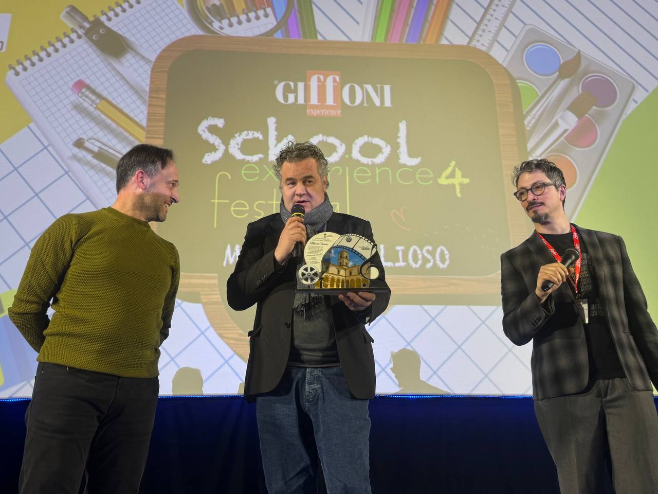 SCHOOL EXPERIENCE 4 A MONTESCAGLIOSO: OLTRE 3MILA STUDENTI COINVOLTI IN CINQUE GIORNI TRA CINEMA, EMOZIONI E FORMAZIONE
