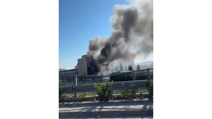 Napoli, incendio all’ospedale del Mare: evacuati pazienti e personale da alcuni reparti - Il Fatto Quotidiano