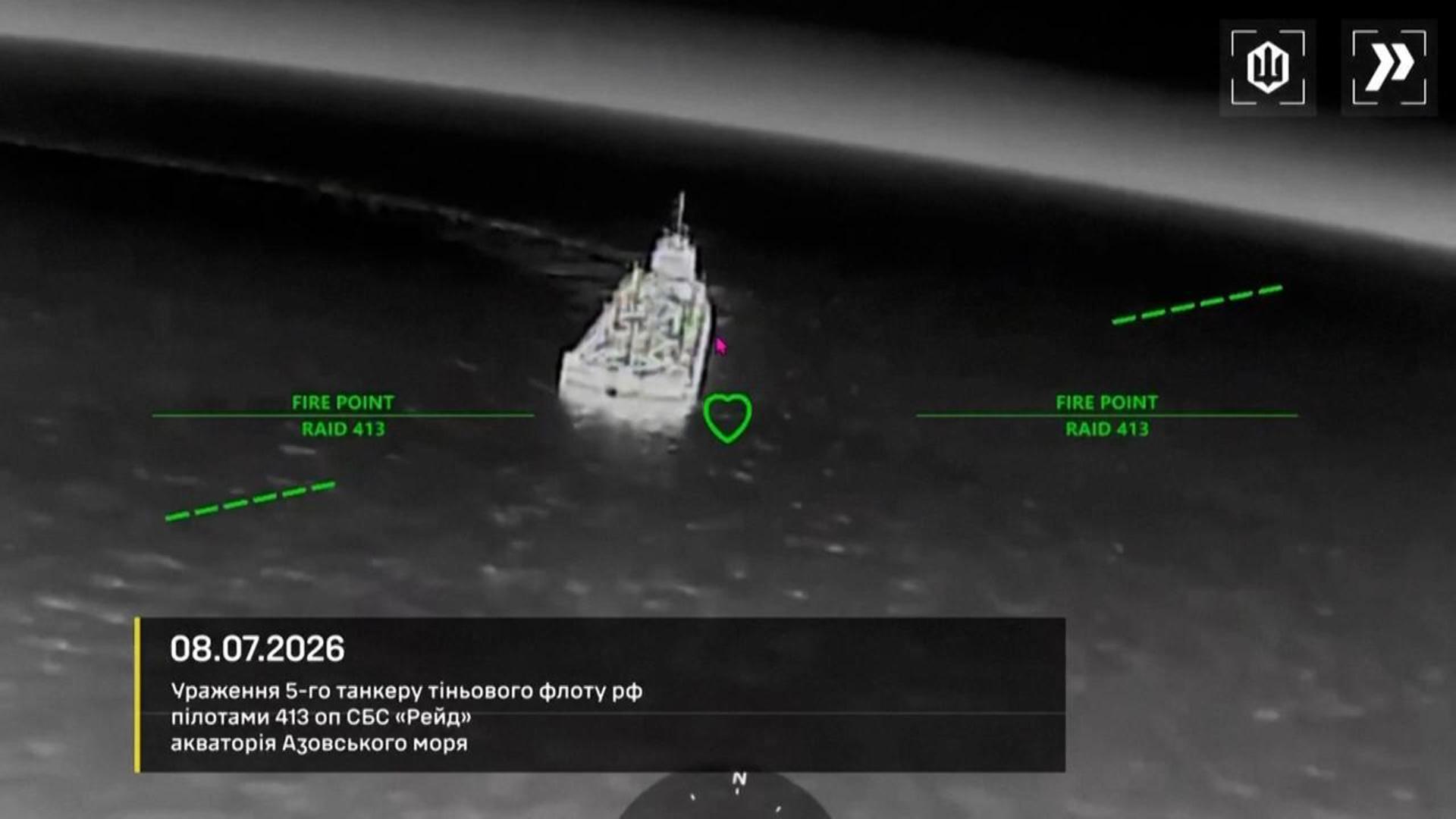 Così l'Ucraina distrugge la flotta ombra russa: il drone punta la nave e poi la colpisce