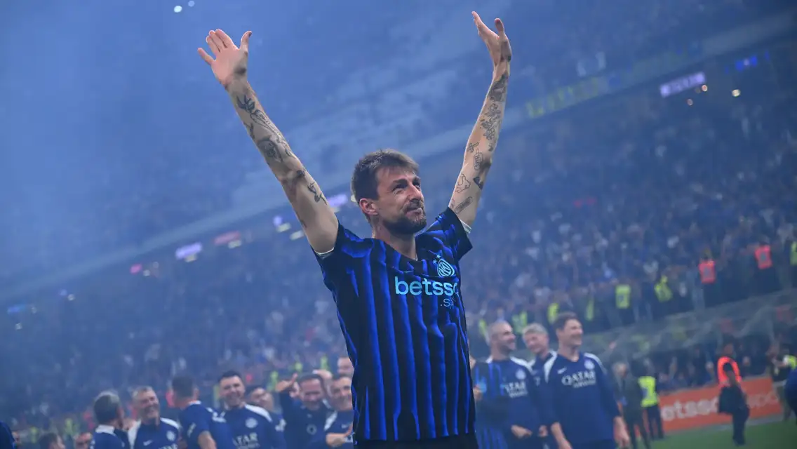 L'Inter saluta Acerbi: grazie di tutto, Francesco!