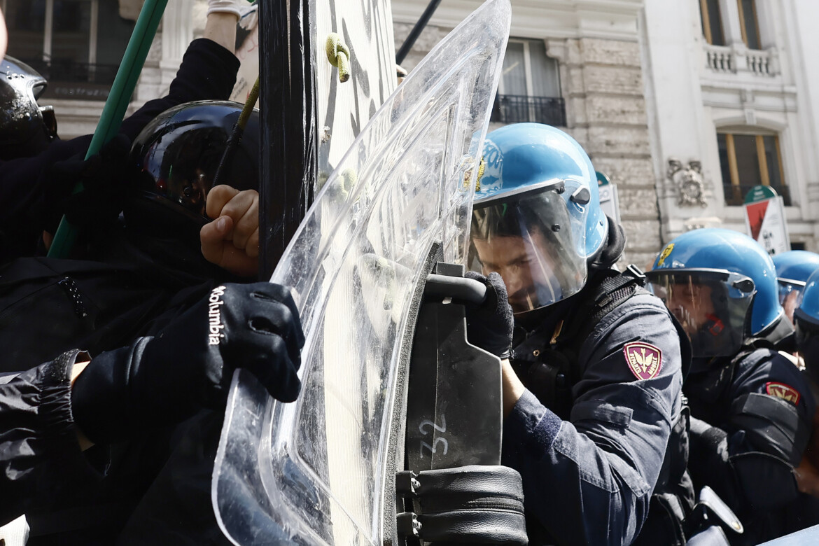 La zona rossa dentro di noi. Governare con la paura
