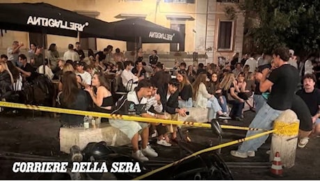Scooter contromano a Monti travolge due donne: paura a Roma