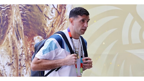 Dibu Martinez e il futuro in nazionale: “Forse è il momento di fare un passo indietro”