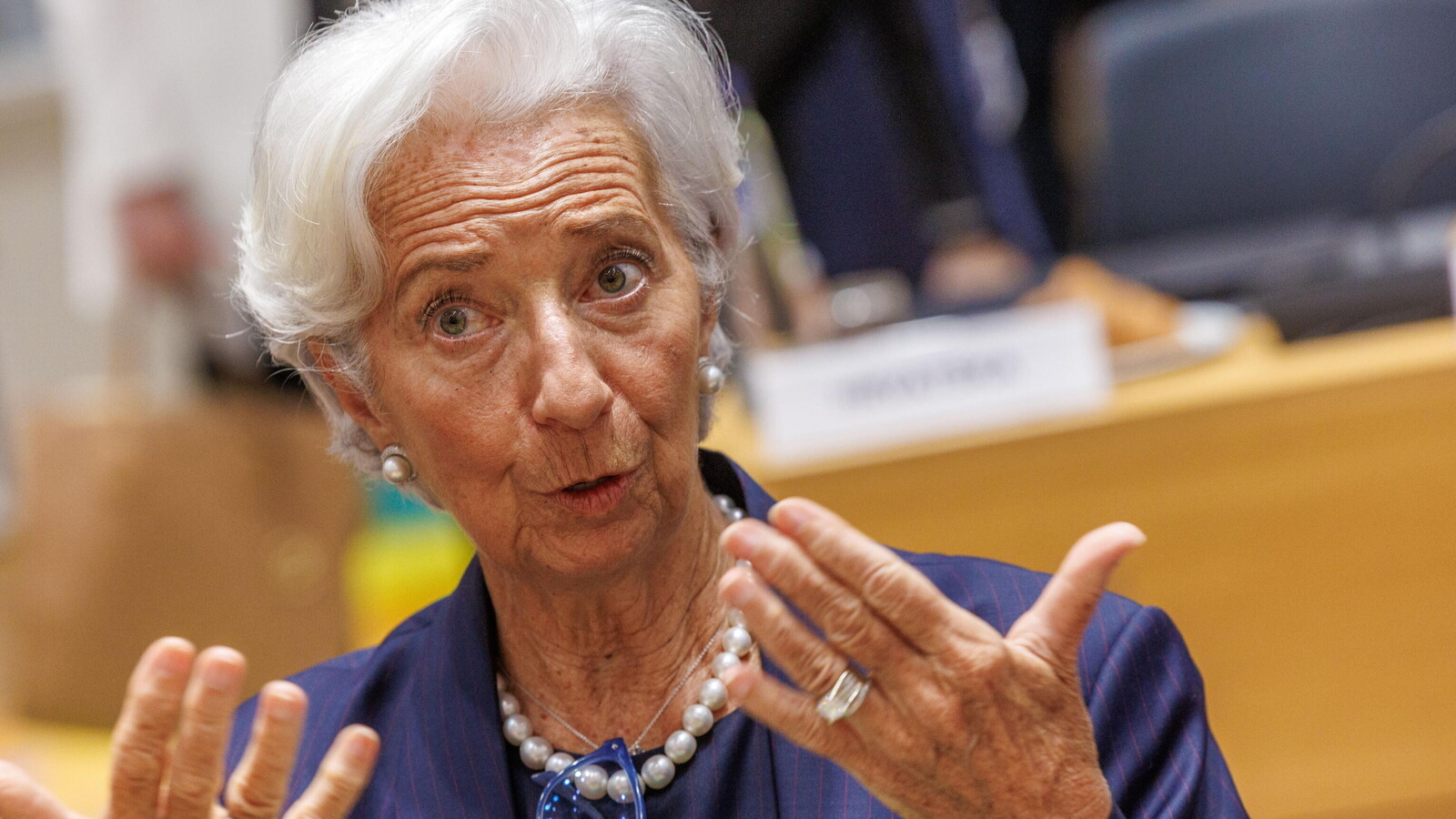 Petrolio e inflazione tornano a far paura. Lagarde vola da Warsh: si riparla di rialzo dei tassi (di M.S. Betti)