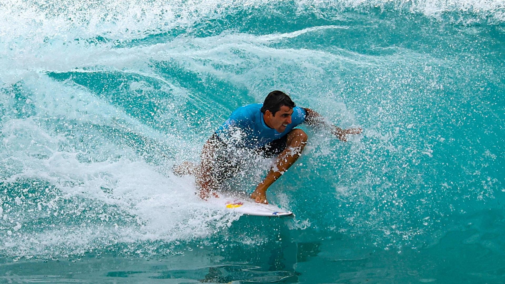 Fioravanti e l’onda perfetta: primo italiano leader mondiale del surf. “Un sogno che s’avvera”