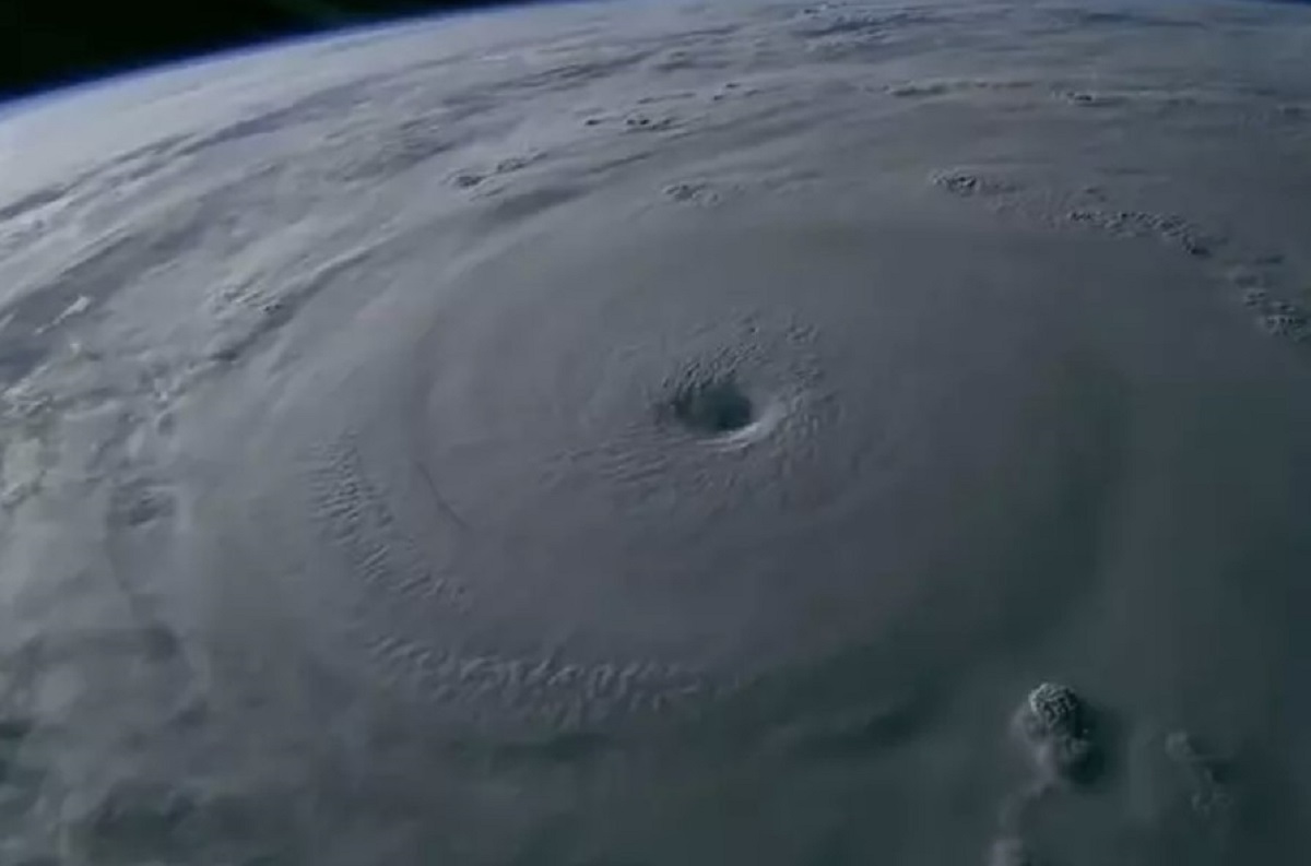 Il tifone Bavi minaccia l’Asia: morti e dispersi mentre la tempesta punta la Cina