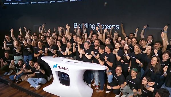 Bending Spoons balza del 40% al debutto: vale già oltre 25 miliardi di dollari