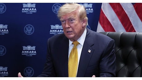 Nuovi raid Usa sull'Iran, Teheran risponde attaccando Kuwait, Qatar e Bahrein. Trump:La situazione peggiorerà"