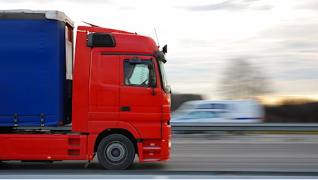 Camion fermi in Sicilia dal 16 al 20 ottobre: proclamato il fermo dei trasportatori