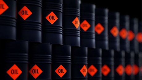Petrolio, il Brent accelera e torna a toccare i 100 dollari al barile
