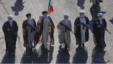 Iran, terza portaerei Usa in arrivo nel Golfo e quasi diecimila soldati