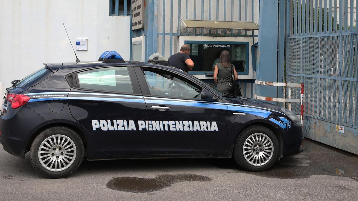 Sollicciano horror. Muffa, topi e infiltrazioni. I 446 reclami dei detenuti
