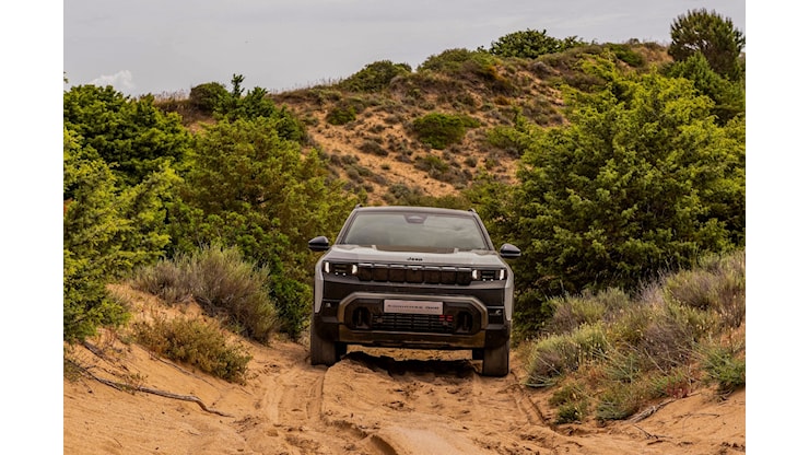 Jeep Compass 4xe: trazione integrale e 375 Cv di potenza elettrica - ACI Automobile Club d’Italia
