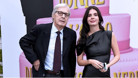 Vittorio Sgarbi in terapia intensiva: condizioni critiche ma stabili