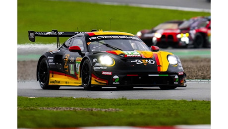 Pera trionfa a Barcellona in LMGT3, Toyota si laurea campione del mondo
