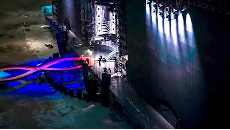 Ultimo a Tor Vergata, il palco da record e la sfida del caldo perLa favola per sempre"