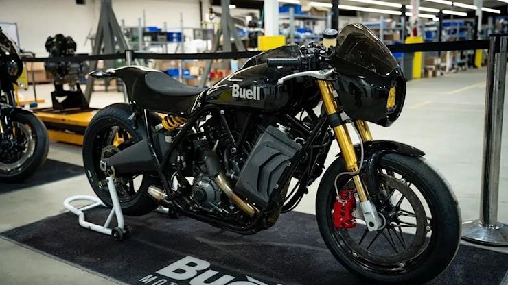 Buell Super Cruiser Café Racer: questo esemplare unico in fibra di carbonio fa sognare ma non è in vendita - MotorBox