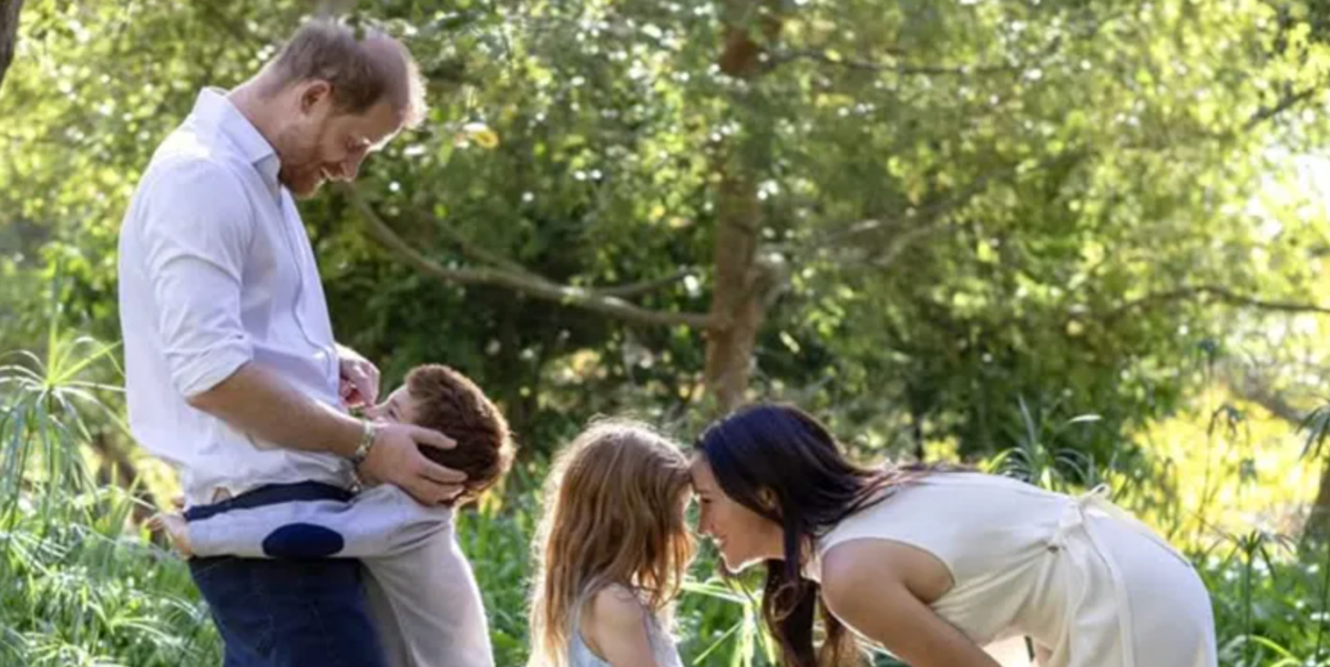 Il principe Harry e Meghan Markle porteranno i figli Archie e Lilibet nel Regno Unito (o forse no)