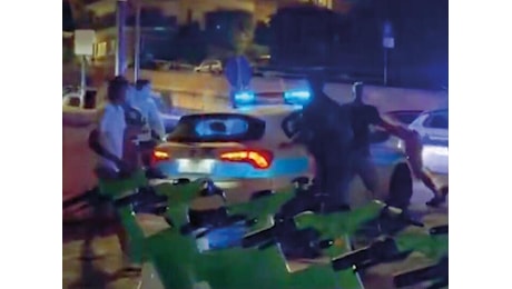 Maxi blitz della polizia contro le baby gang: 539 arresti in 44 province, sequestrati armi e droga