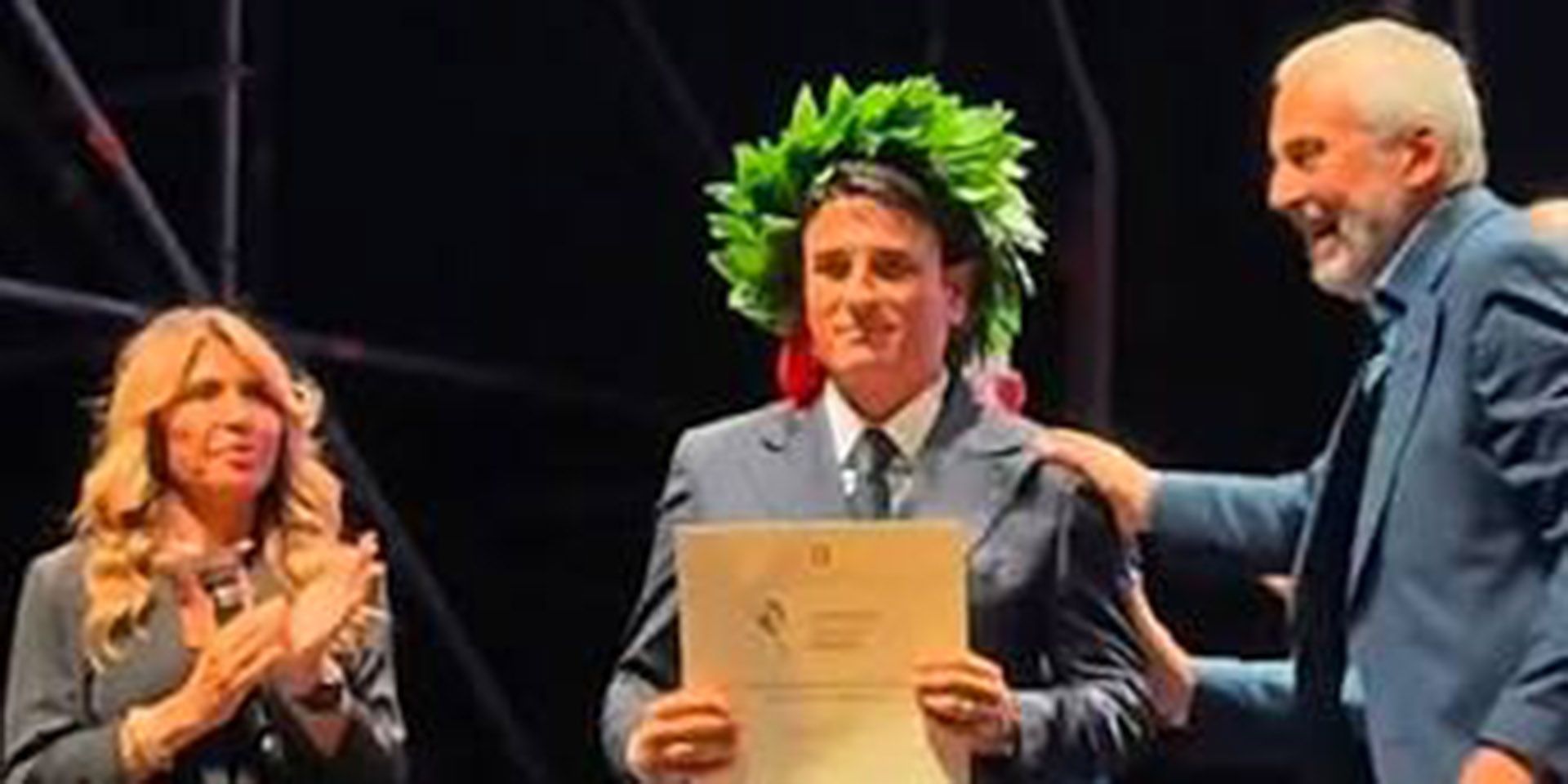 Sal Da Vinci, laurea honoris causa: «I palcoscenici sono state le mie aule»