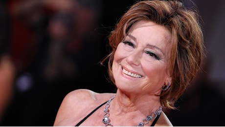Monica Guerritore, la rumba a Ballando dopo la chemio emoziona tutti