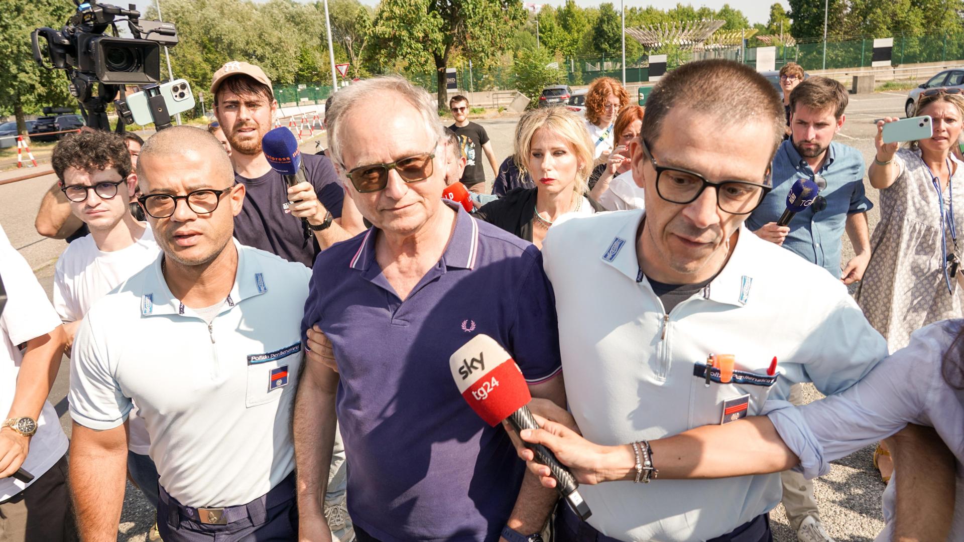 Roggero, sfilata di politici in carcere. La proposta leghista agita il governo