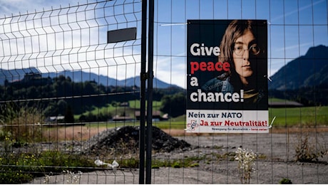 Svizzera al voto sulla neutralità: la Costituzione può cambiare