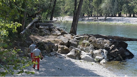 Doppia tragedia nel fiume Adda: uomo si getta per salvare il nipotino, morti entrambi
