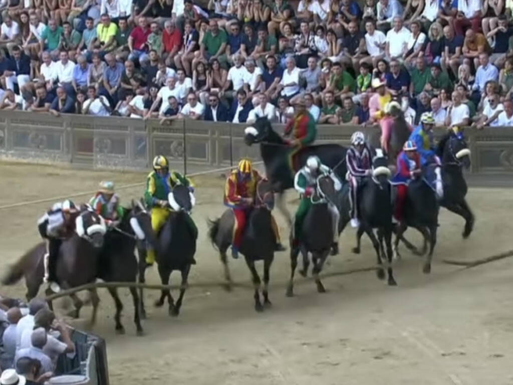 Rinviato il Palio di Siena del 2 luglio