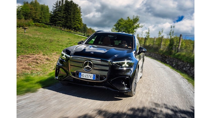 Mercedes-Benz GLC Elettrica, è già un'auto da record per la Stella - Autoblog