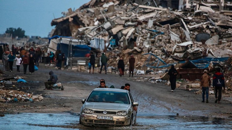 Gaza, le notizie sulla tregua Israele-Hamas in diretta | Tempesta a Gaza, bambina muore di freddo. «Gli Usa annunceranno il Consiglio per la pace a fine mese e hanno invitato l'Italia a farne parte» - Corriere della Sera