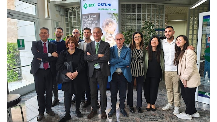 “Visioni Future – dai sogni alla realtà”, la Banca di Credito Cooperativo di Ostuni ha inaugurato la mostra dei ragazzi del Villaggio SOS - IlSudest