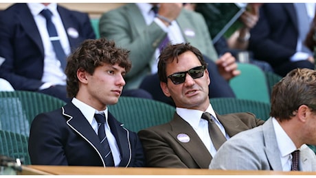 Kimi Antonelli a Wimbledon: incontro con Sinner e Federer nel Royal Box dopo la delusione di Silverstone