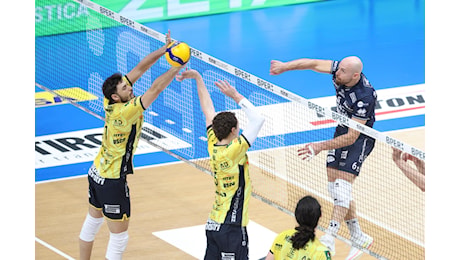 Volley, l'Itas Trentino espugna il PalaPanini: 3-0 al Modena nel debutto in Superlega