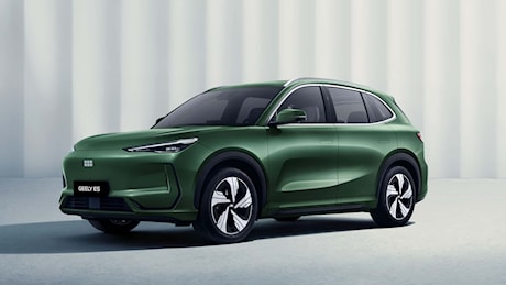 Geely E5, il SUV elettrico per la famiglia che parte da 39.900 euro