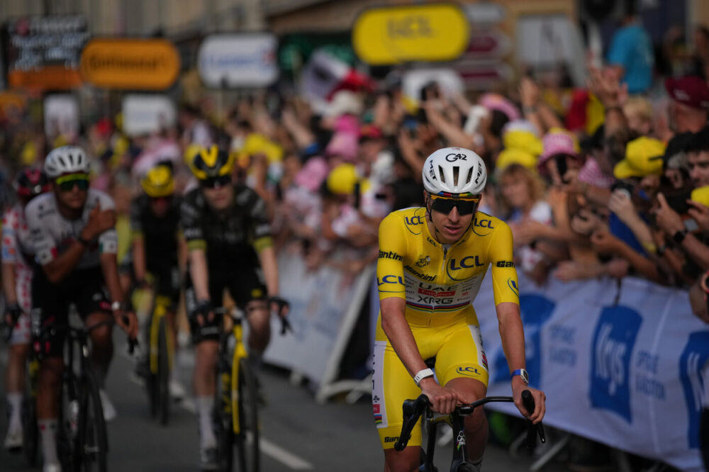 LIVE Tour de France 2026, tappa di oggi in DIRETTA: arrivo in salita durissimo a Plateau de Solaison