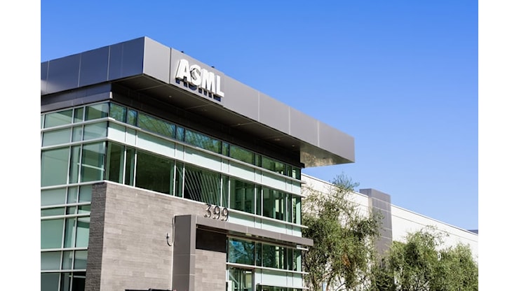 ASML alza stime vendite annuali grazie a domanda AI - Borse.it