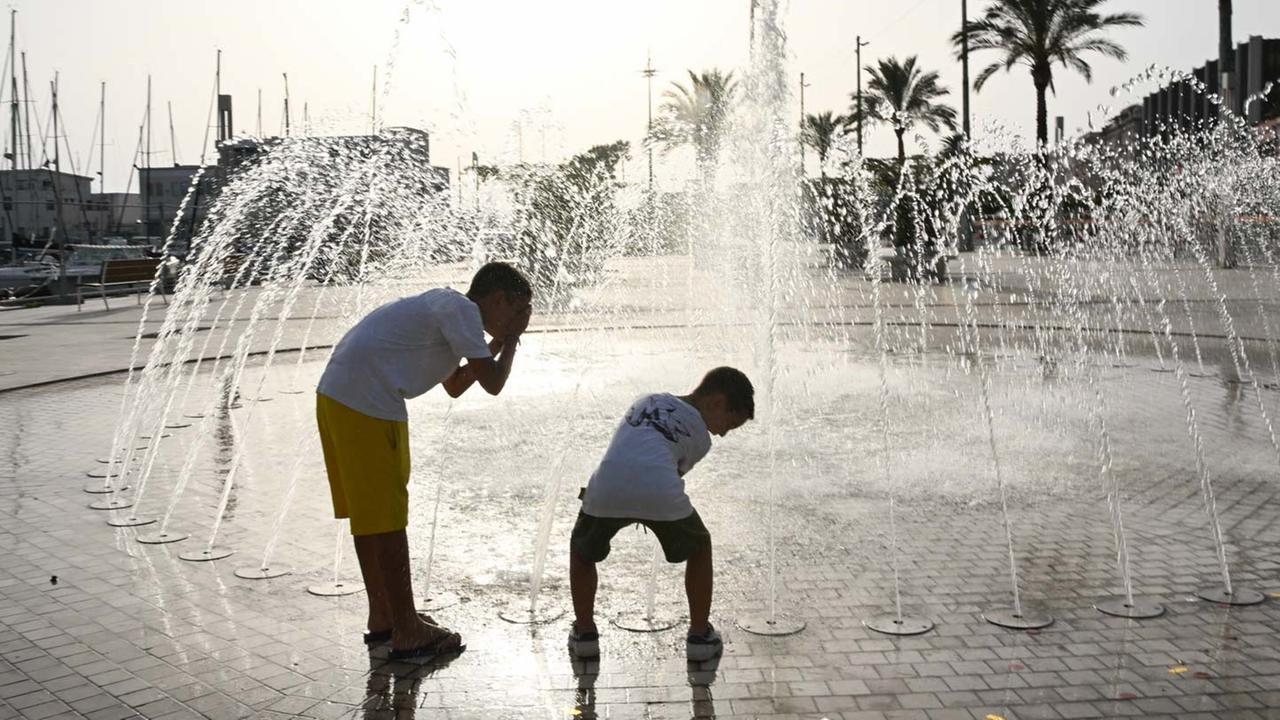 Sardegna rovente, 46 gradi a Orani: a Sassari superati i 41 – Tutte le temperature massime registrate oggi