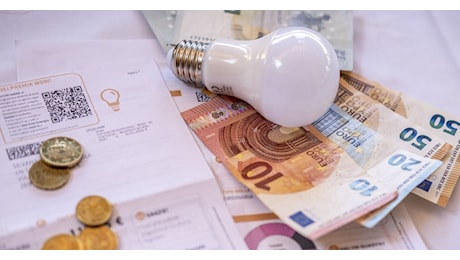 Bollette luce, 37,3% per i vulnerabili nel quarto trimestre