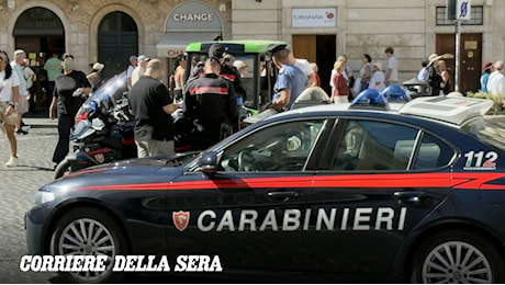 Golf car in centro, scatta la stretta: conducenti senza patente e al telefonino