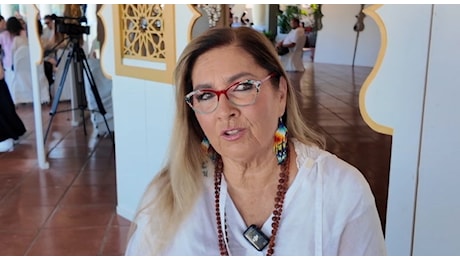 Romina Power a Cagliari: «Ylenia? La sto ancora aspettando»