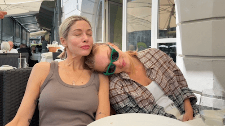 Sarah Felberbaum, la dedica per 21 anni di Gaia De Rossi: «A te che sei diventata la mia persona» - Vanity Fair Italia