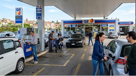 Carburanti, nuovo record per il gasolio che sfonda quota 2,1 euro al litro sulla rete stradale