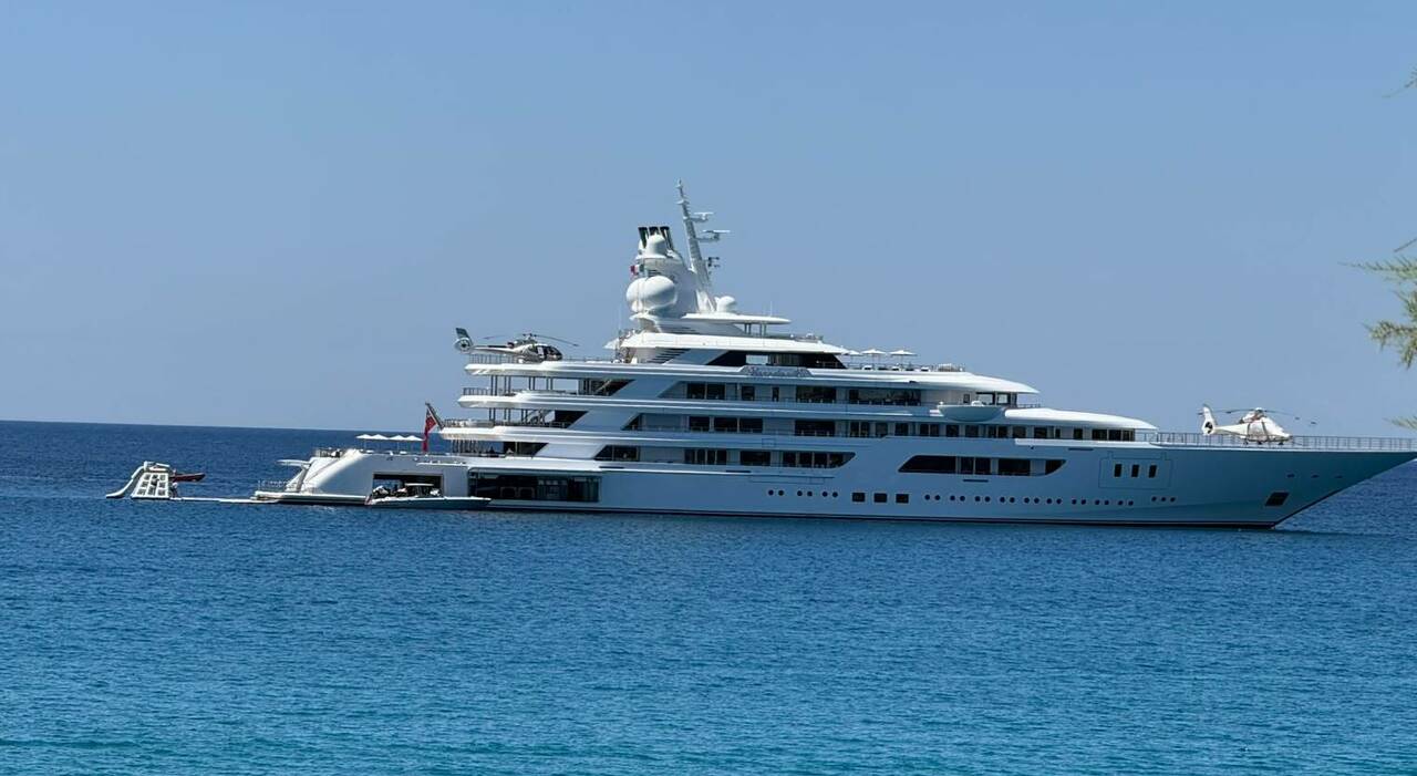 Boardwalk fa tappa a Gallipoli: il megayacht dell’ambasciatore Usa tra lusso, tecnologia e diplomazia