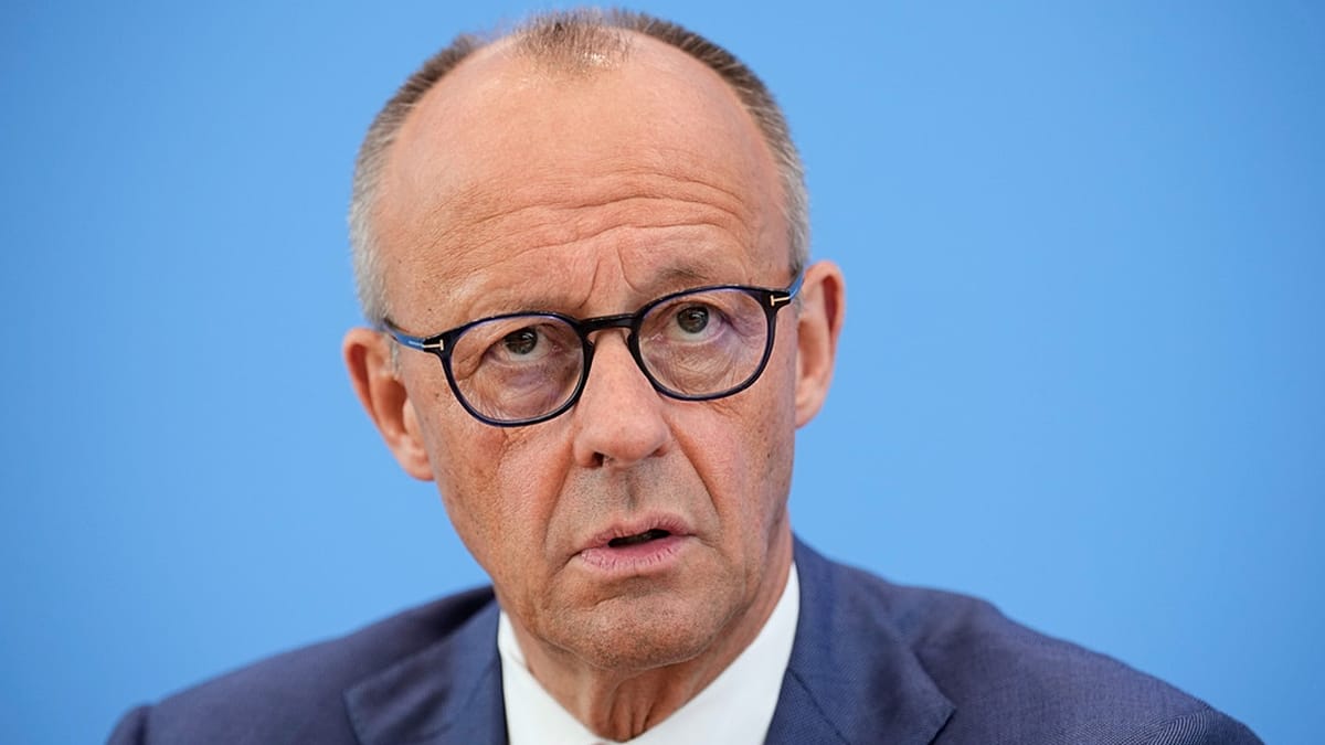 Merz rilancia: vuole rimpasto di governo e prende le distanze da Spahn