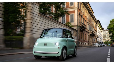 Fiat Multiplina 2028, il quadriciclo elettrico a quattro posti che omaggia la 600 Multipla
