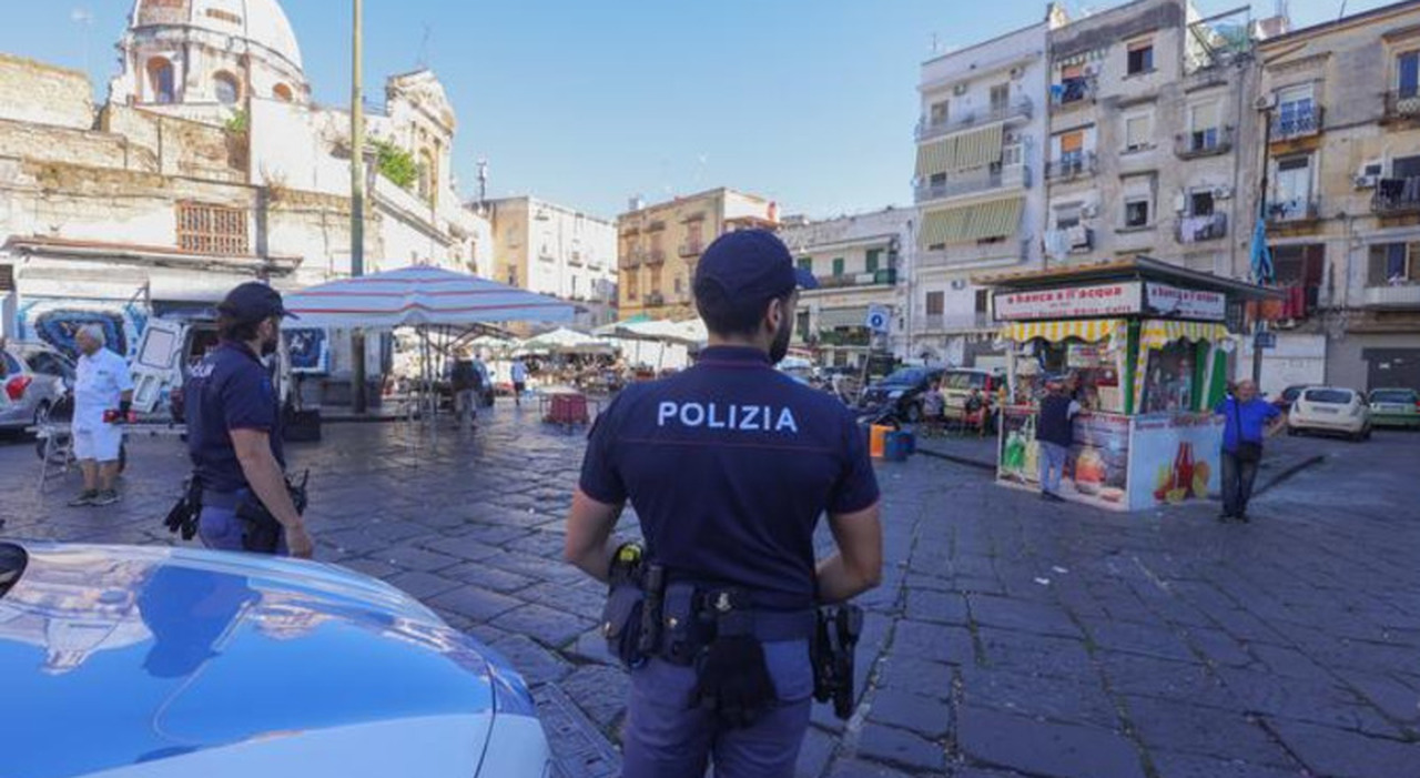 Ucciso a Porta Capuana, si consegna anche il killer: «Raid ordinato dal boss»