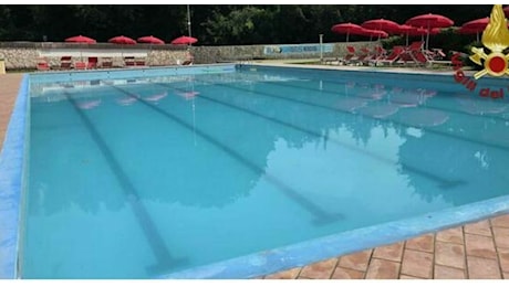Bambina risucchiata dalla pompa della piscina nel Trevigiano: salvata