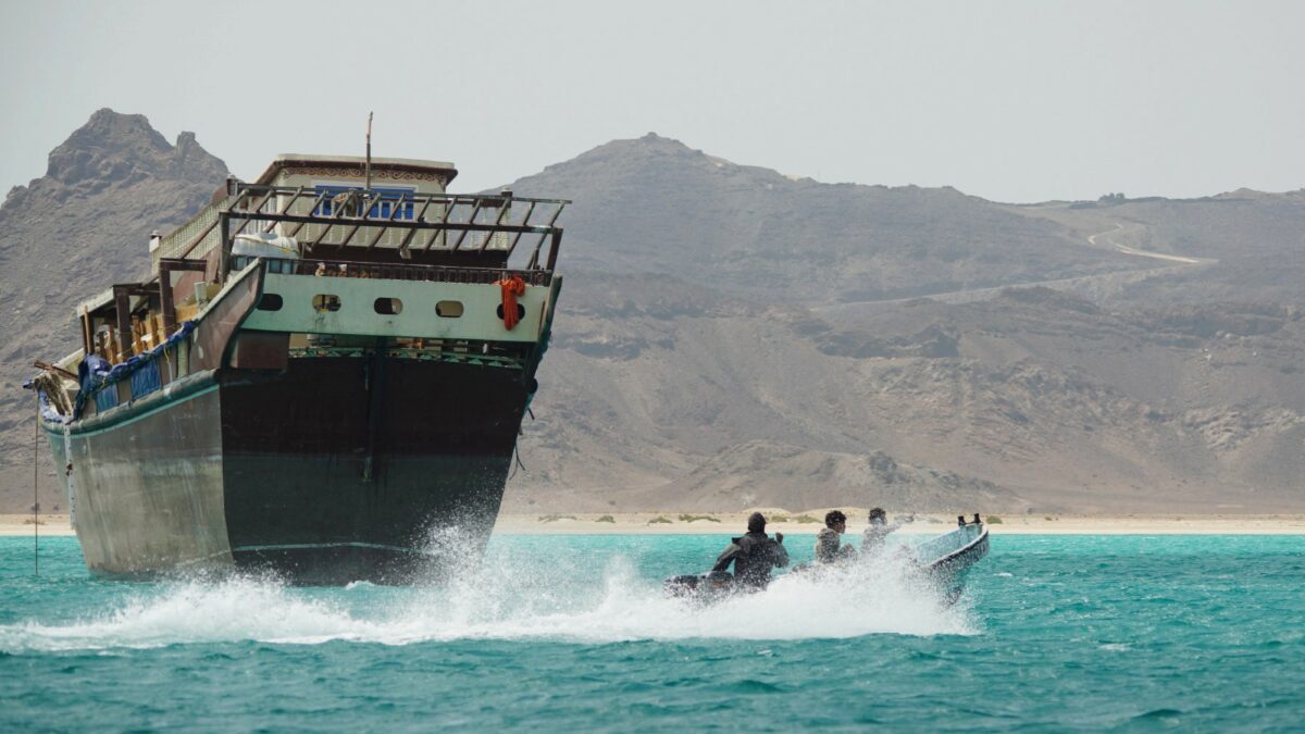 Iran-Usa, conflitto esteso. E gli Houthi chiudono lo stretto di Bab el-Mandeb